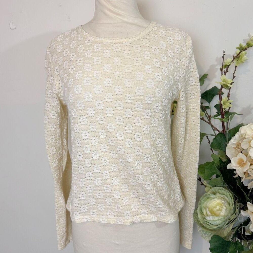 Old Navy Cream Lace Knit Long Sleeve Top Floral Textured Medium